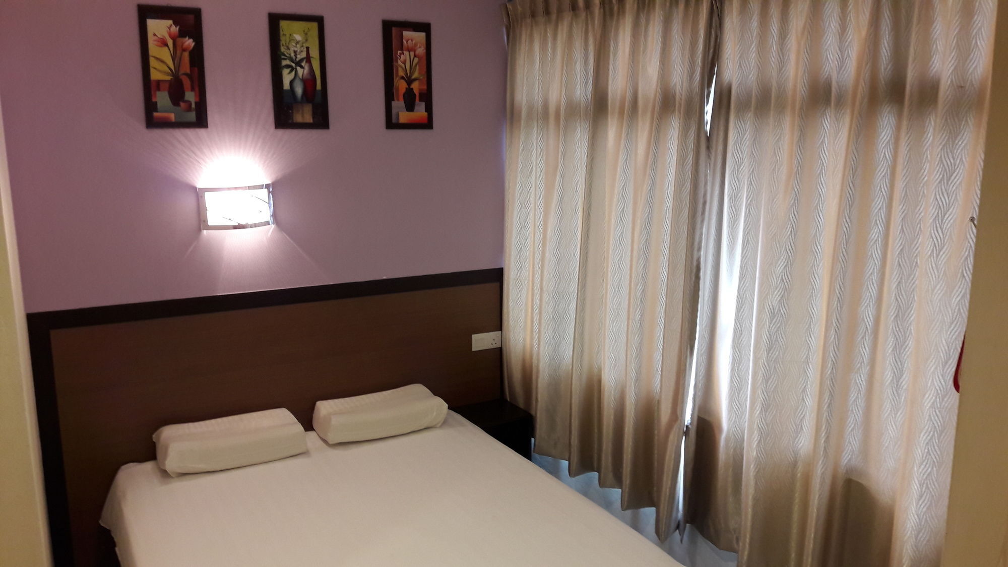 One Point Hotel Kuching Exterior foto
